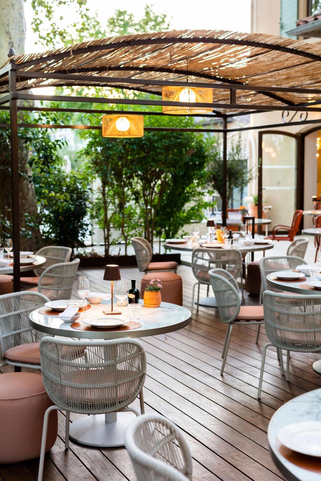 Hotel Et Restaurant La Bastide Bourrelly - Mathias Dandine カブリエ エクステリア 写真