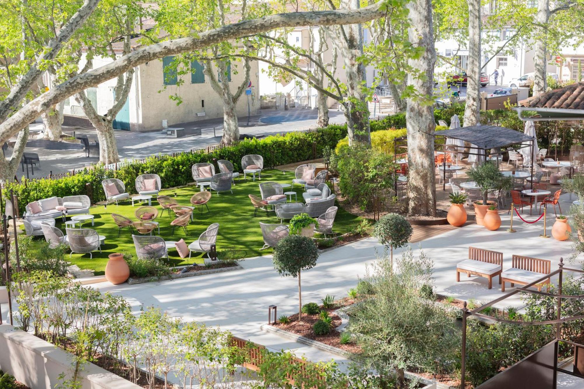 Hotel Et Restaurant La Bastide Bourrelly - Mathias Dandine カブリエ エクステリア 写真